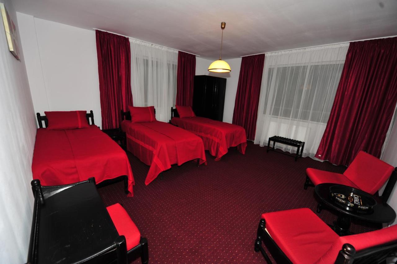 Copou Inn Iasi Buitenkant foto