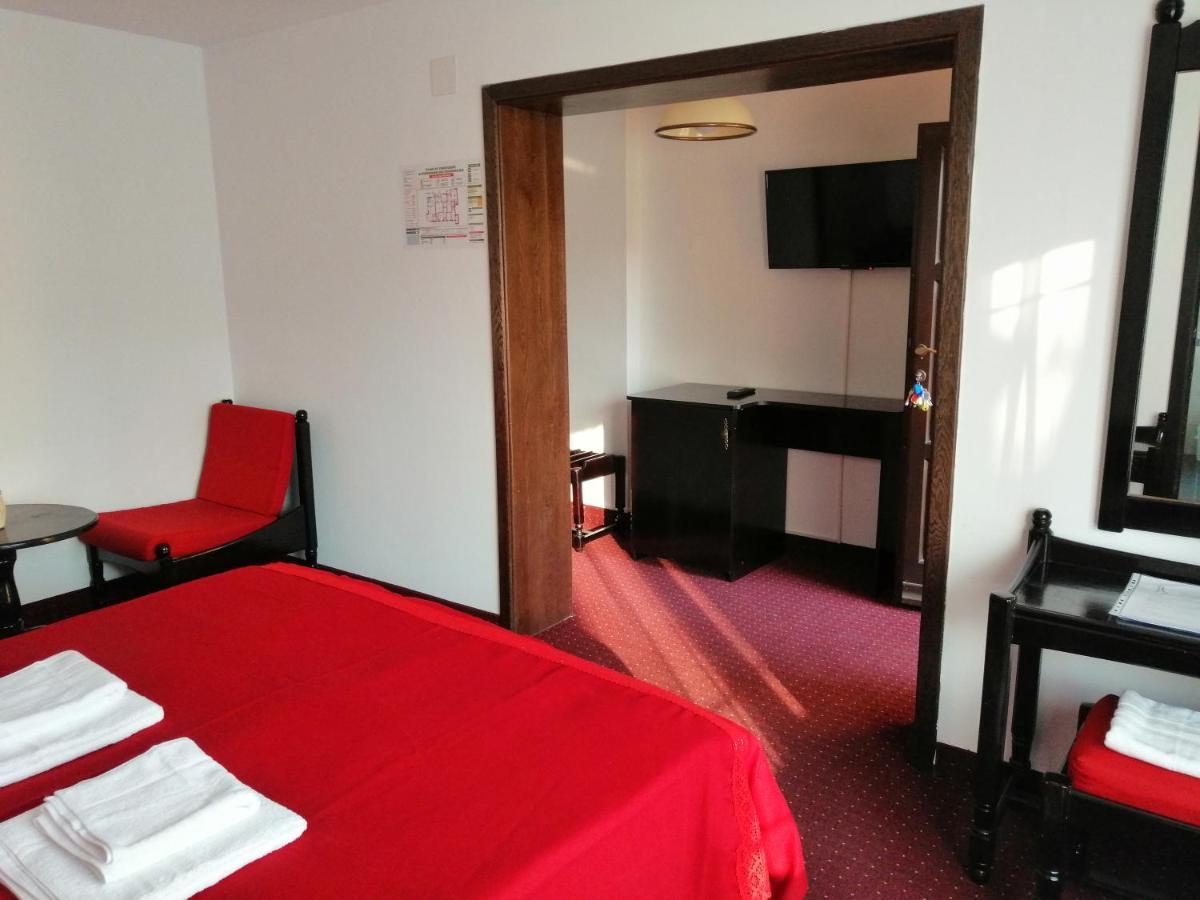 Copou Inn Iasi Buitenkant foto
