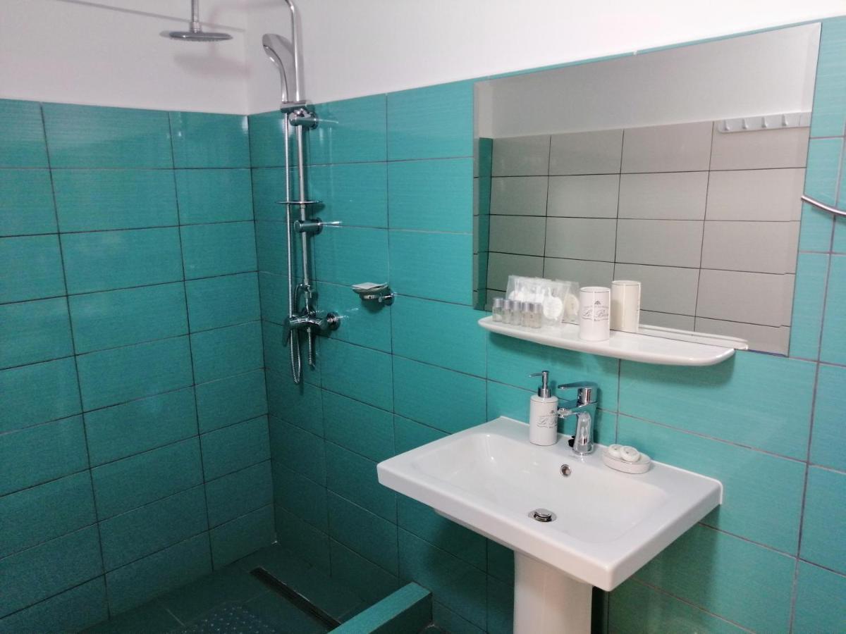 Copou Inn Iasi Buitenkant foto