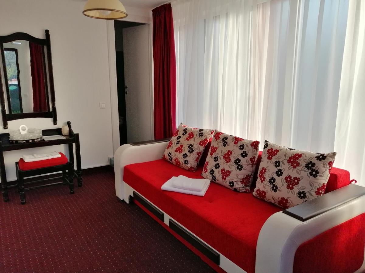 Copou Inn Iasi Buitenkant foto