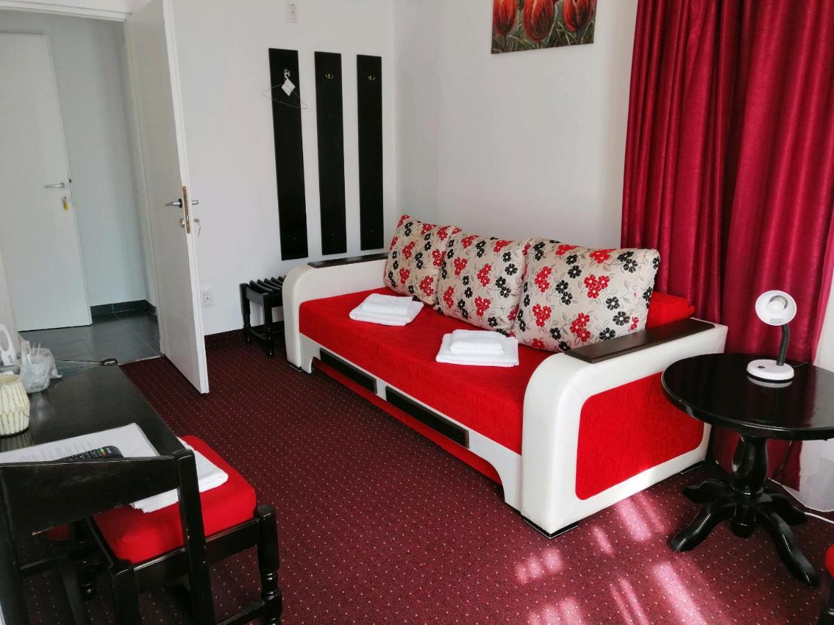 Copou Inn Iasi Buitenkant foto