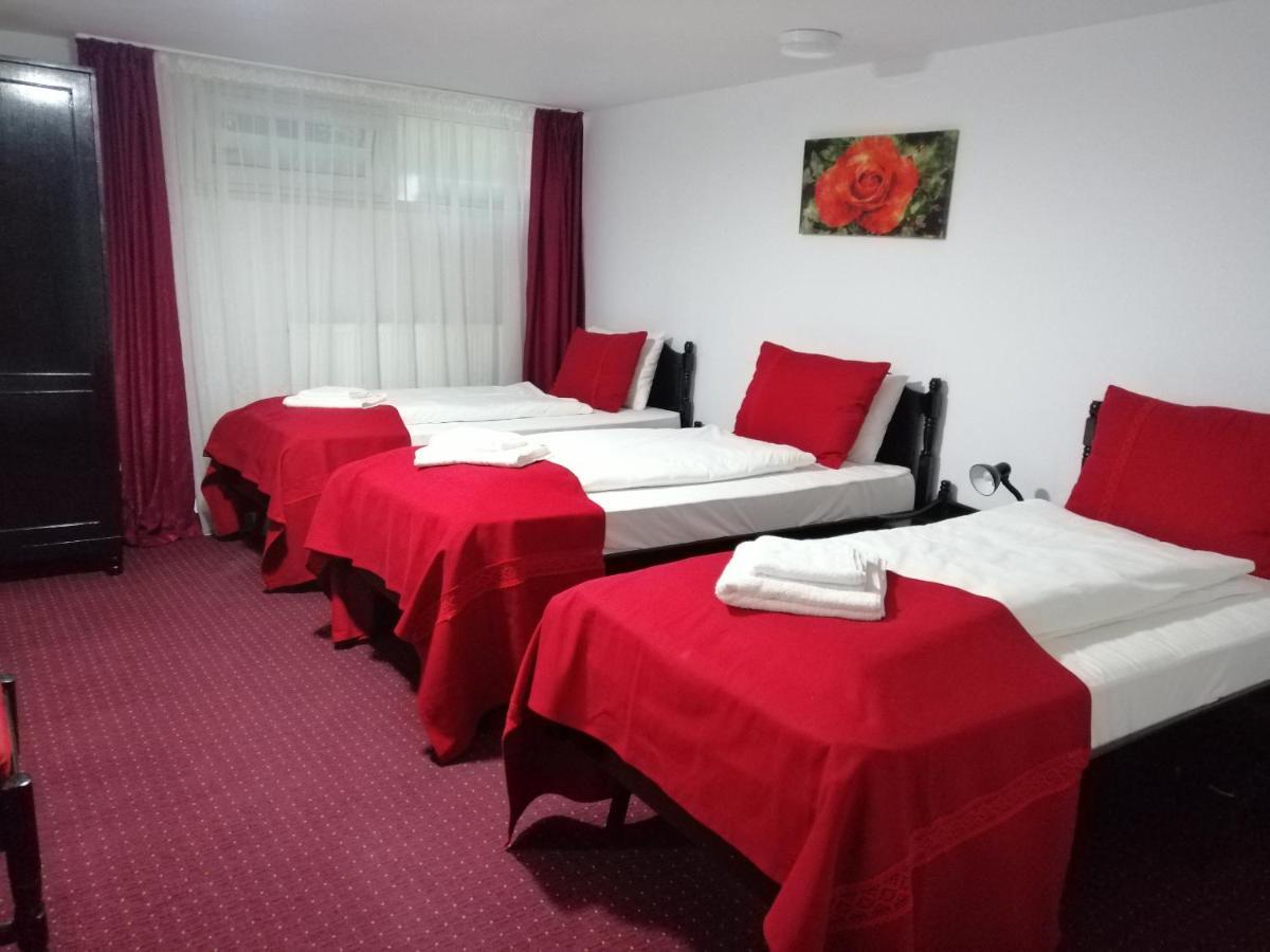 Copou Inn Iasi Buitenkant foto