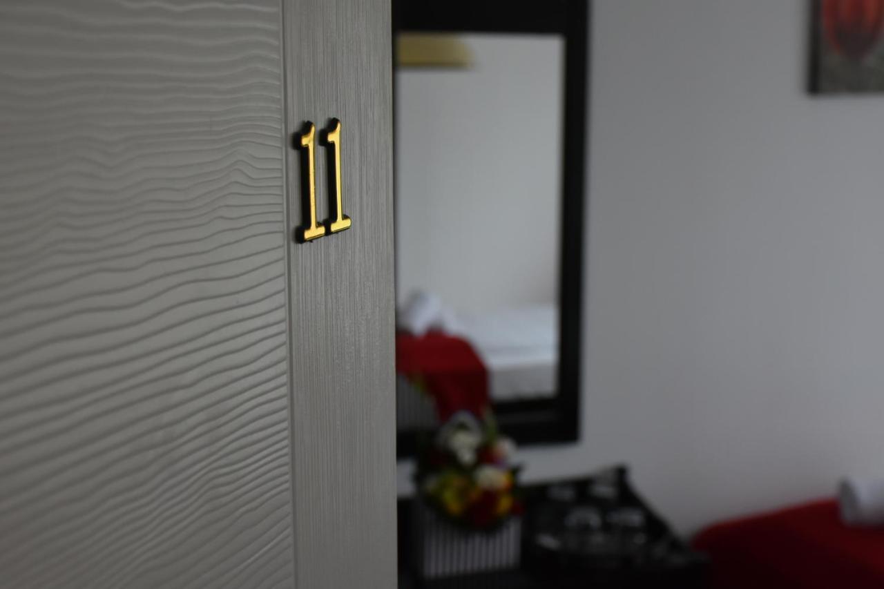 Copou Inn Iasi Buitenkant foto