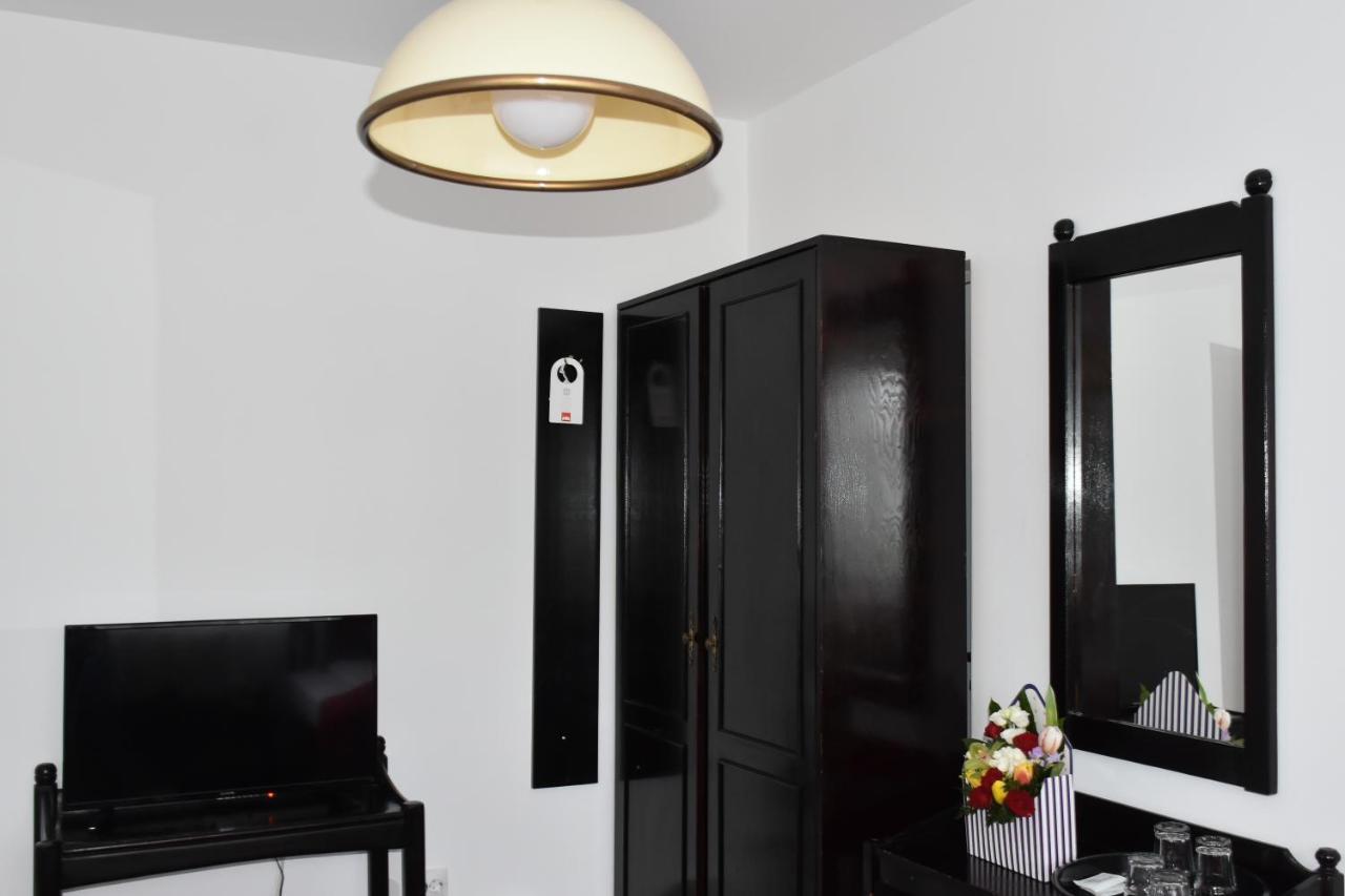 Copou Inn Iasi Buitenkant foto